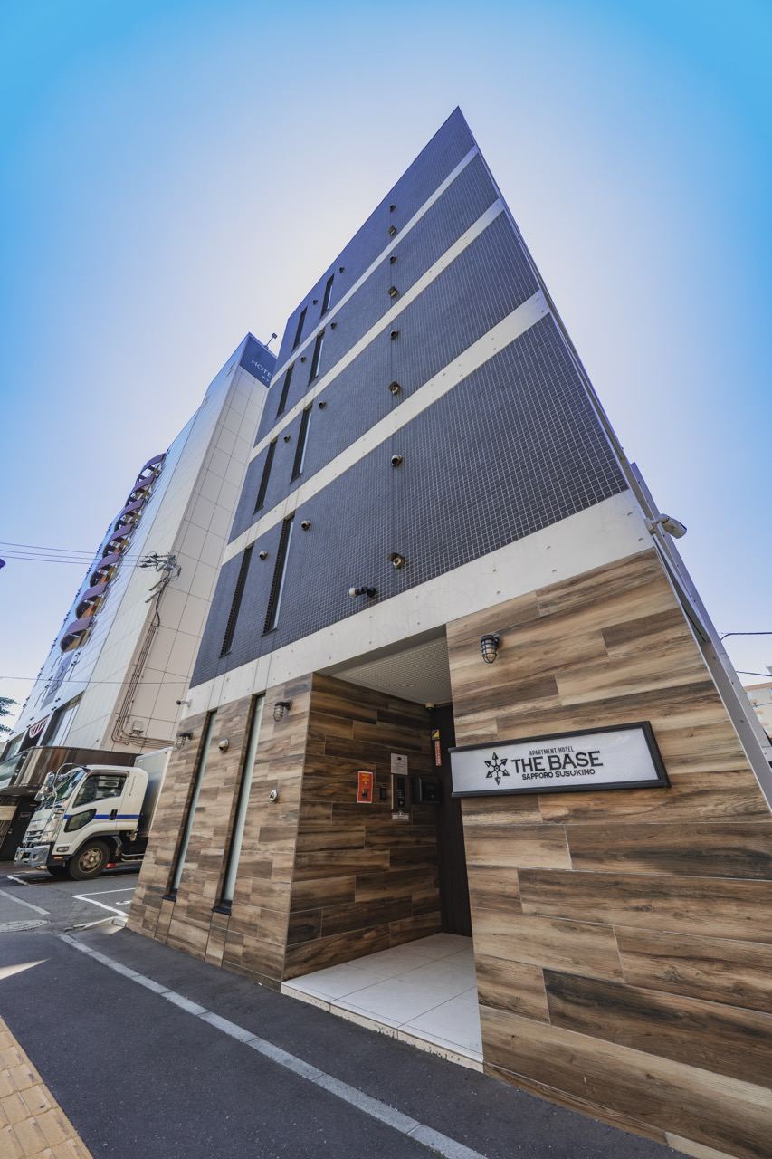 THE BASE SAPPORO SUSUKINO 外観